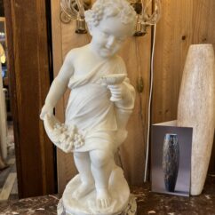 Joseph d'Aste (1881-1945) superbe statue statuette de l'enfant Bacchus en marbre blanc 51 cm, Antiquités brocante