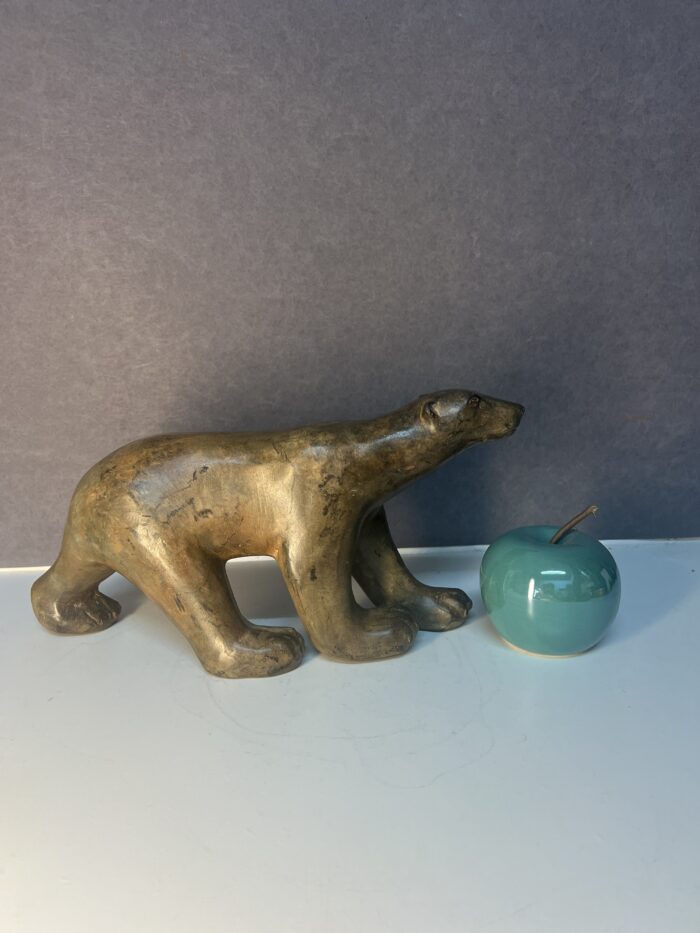 Epreuve en bronze à patine brun vert nuancé représentant l'ours blanc, Antiquités et brocante