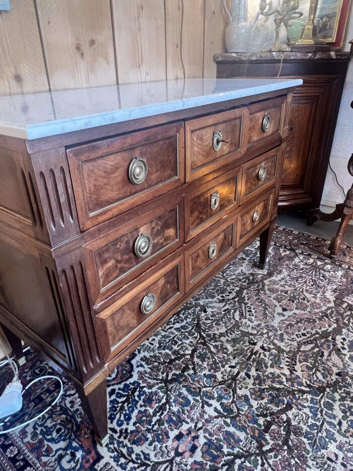 Commode Louis XVI, marbre blanc, époque XIXe, Antiquités et brocante