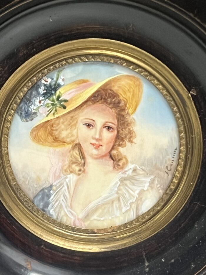 Miniature ancienne, réalisée à la fin du XIXe siècle et signée par l’artiste J. Cavana