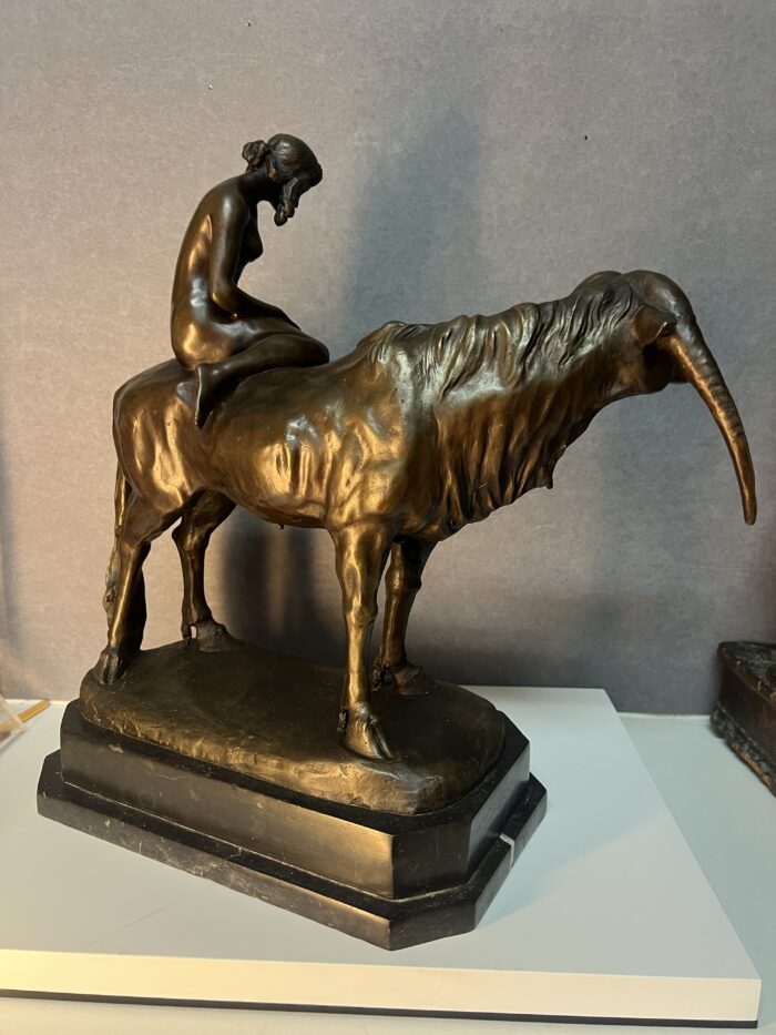 Hermann Haase-Ilsenburg (1869-1960), l'enlèvement d'Europe, sculpture bronze