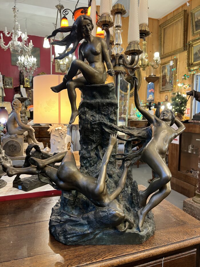 Très grande sculpture bronze art nouveau, femmes nues à la cascade