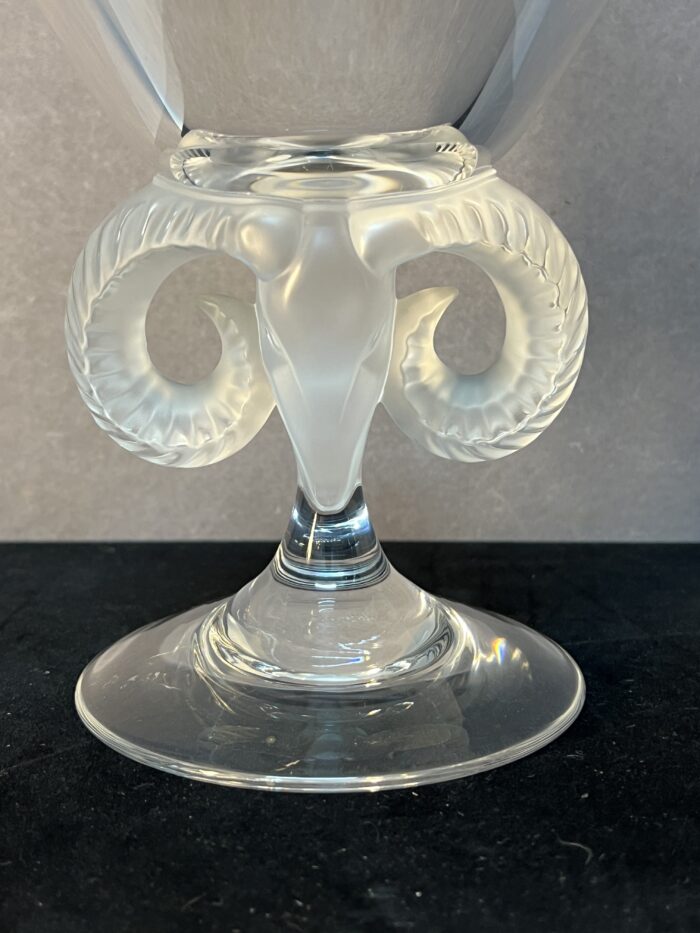 Très belle coupe « Bélier » de CRISTAL LALIQUE France