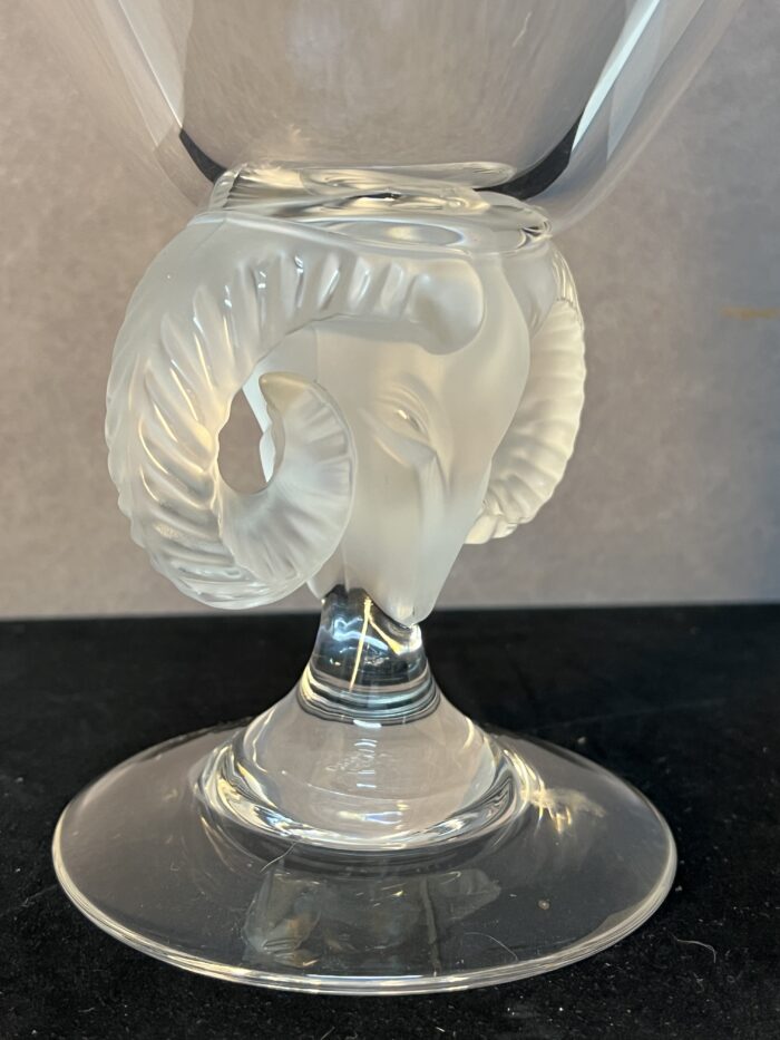 Très belle coupe « Bélier » de CRISTAL LALIQUE France