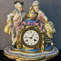 Pendule romantique en biscuit et porcelaine, Grignon Meusnier à Paris, XIXe siècle