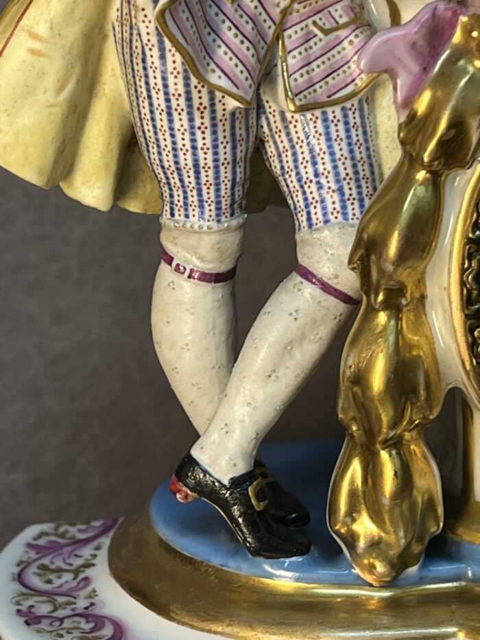 Pendule romantique en biscuit et porcelaine, Grignon Meusnier à Paris, XIXe siècle