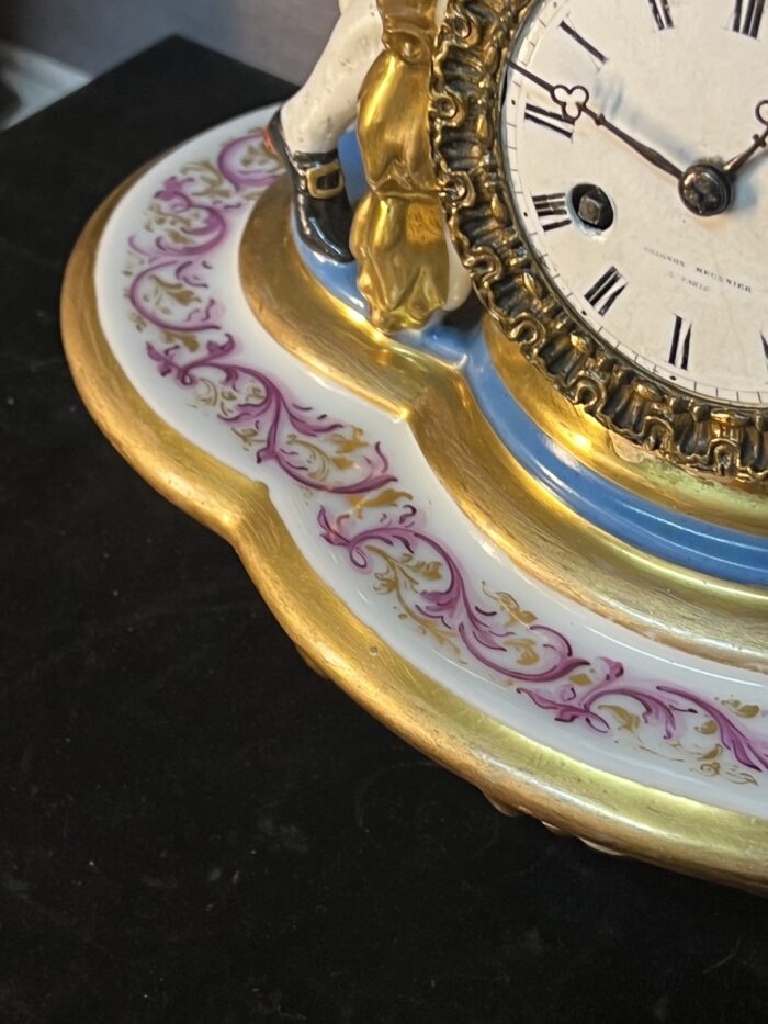 Pendule romantique en biscuit et porcelaine, Grignon Meusnier à Paris, XIXe siècle
