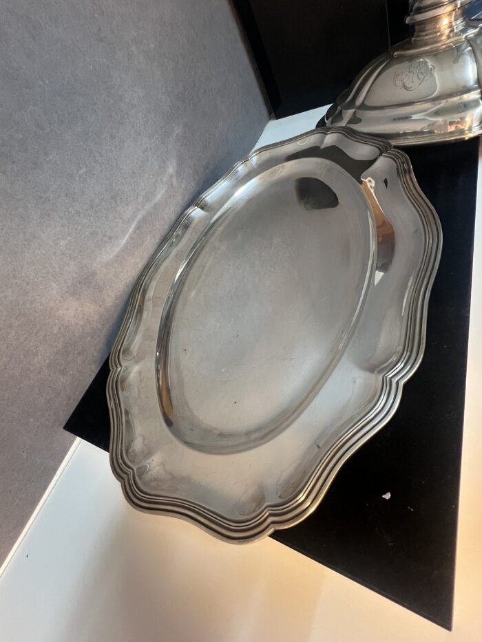 Exceptionnelle et importante soupière en argent massif, orfèvrerie Têtard Frères, environ 5200 grammes