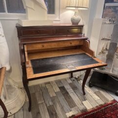 Petit Bureau secrétaire Napoléon III en Acajou, 19ème Siècle