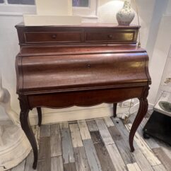 Petit Bureau secrétaire Napoléon III en Acajou, 19ème Siècle