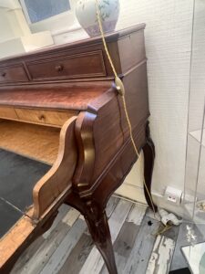 Petit Bureau secrétaire Napoléon III en Acajou, 19ème Siècle