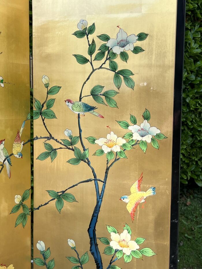 Paravent quatre feuilles en laque à décor polychrome