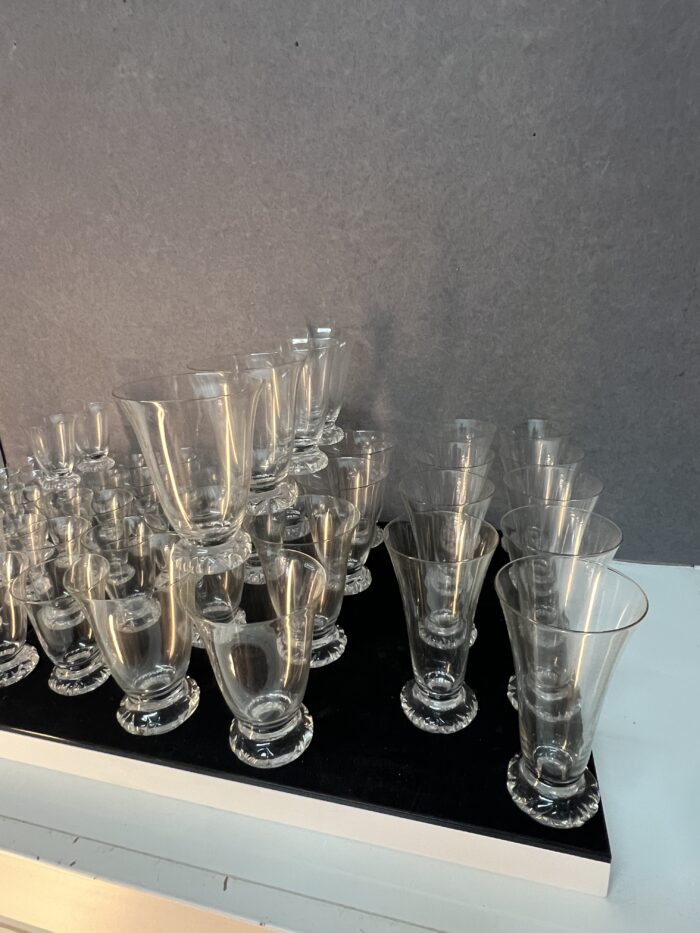 Service de verres en cristal de DAUM, modèle KIM, de 55 pièces