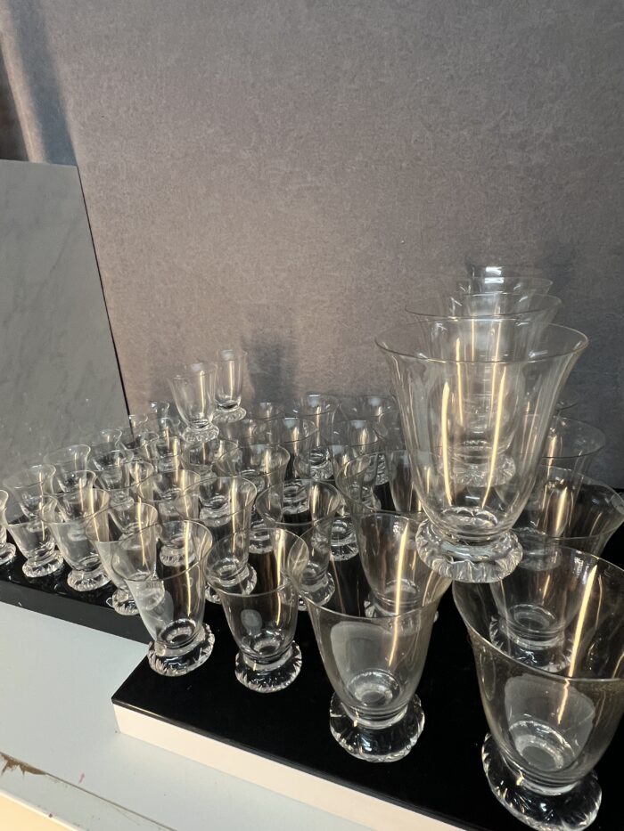 Service de verres en cristal de DAUM, modèle KIM, de 55 pièces