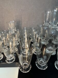 Service de verres en cristal de DAUM, modèle KIM, de 55 pièces