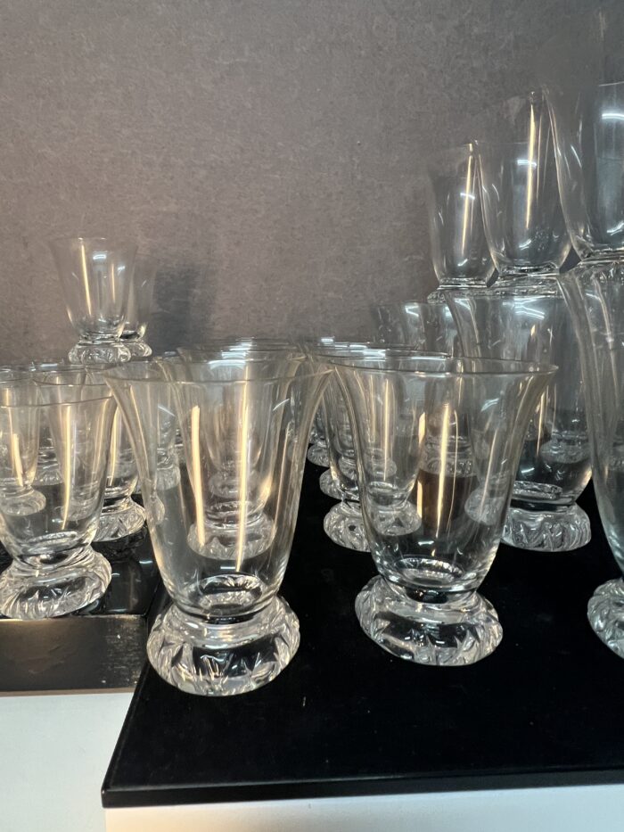Service de verres en cristal de DAUM, modèle KIM, de 55 pièces