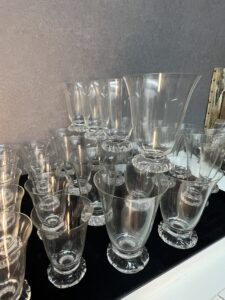Service de verres en cristal de DAUM, modèle KIM, de 55 pièces