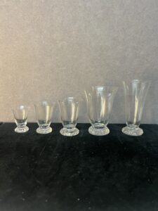 Service de verres en cristal de DAUM, modèle KIM, de 55 pièces