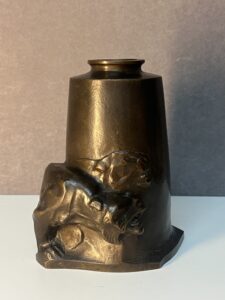 Vase art déco en bronze massif de Alfredo Biagini (1886-1952 ), décor de lionnes