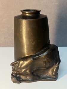 Vase art déco en bronze massif de Alfredo Biagini (1886-1952 ), décor de lionnes