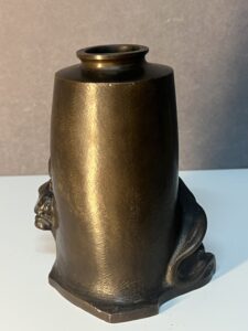 Vase art déco en bronze massif de Alfredo Biagini (1886-1952 ), décor de lionnes