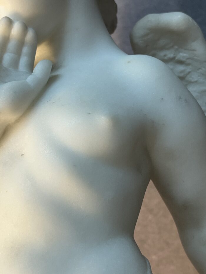 Sculpture en marbre de Adolfo Sipriani, Cupidon, 59 cm, signé, début XXe