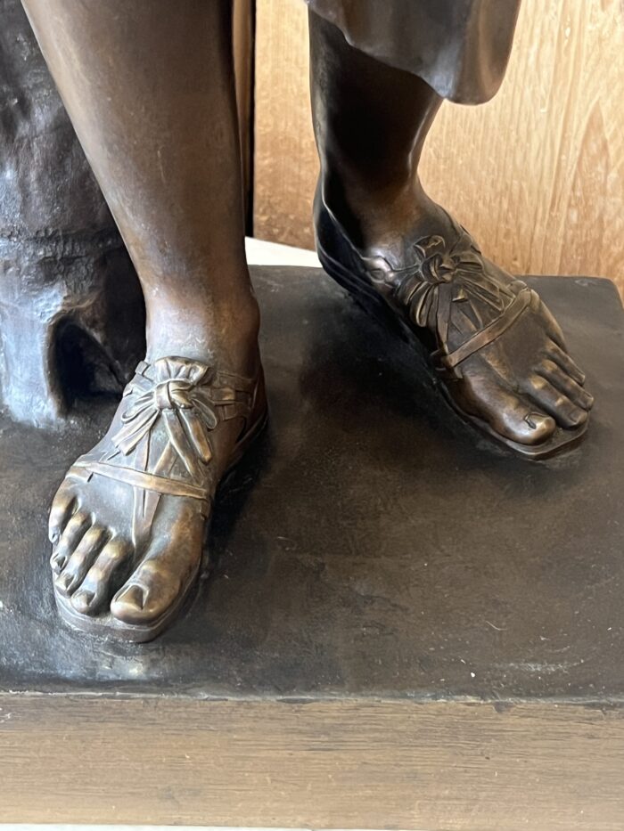 Sculpture en bronze de la Diane de Gabies, ornée d'une patine brune, époque XIXe siècle.