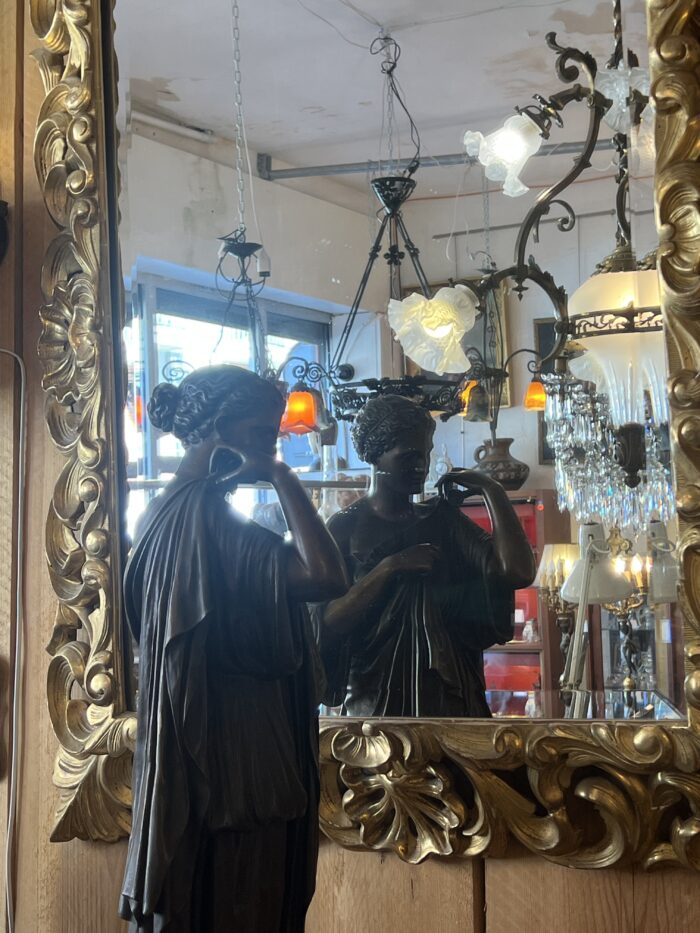 Sculpture en bronze de la Diane de Gabies, ornée d'une patine brune, époque XIXe siècle.