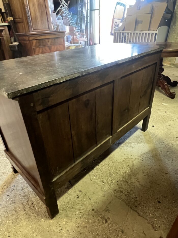 Commode Empire, époque début du XIXe siècle en bois de placage acajou