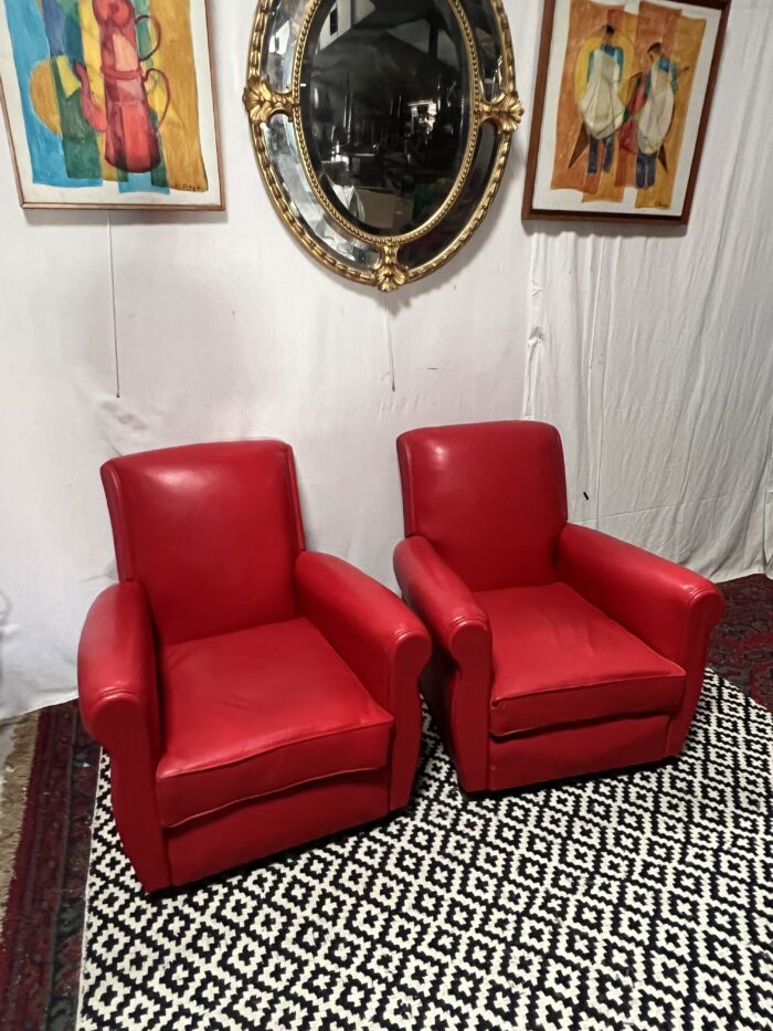 Paire de fauteuils Club en cuir de couleur rouge, original circa 1930/40