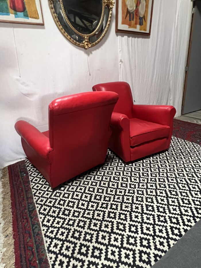 Paire de fauteuils Club en cuir de couleur rouge, original circa 1930/40