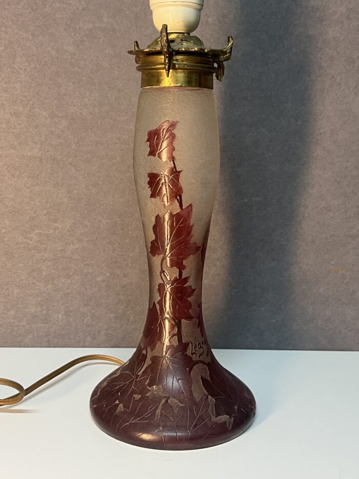 François Théodore Legras (1839-1916) joli pied de lampe art nouveau en verre multicouche
