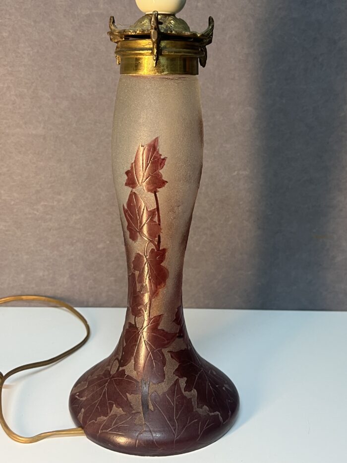 François Théodore Legras (1839-1916) joli pied de lampe art nouveau en verre multicouche