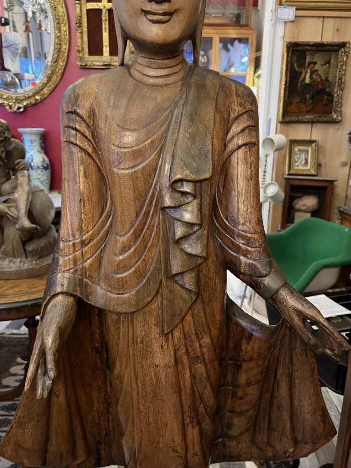Sculpture en bois sculpté, originaire de Birmanie ou de Thaïlande, datant vers 1980