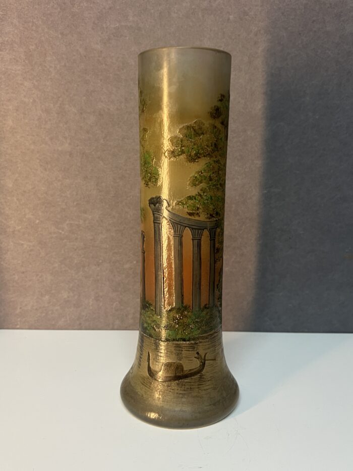 Eugène Michel (1848-1904 ), vase en verre multicouche dégagé à l'acide d'un décor lacustre à la vénitienne, vers 1900