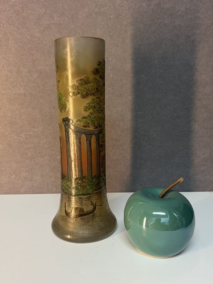 Eugène Michel (1848-1904 ), vase en verre multicouche dégagé à l'acide d'un décor lacustre à la vénitienne, vers 1900