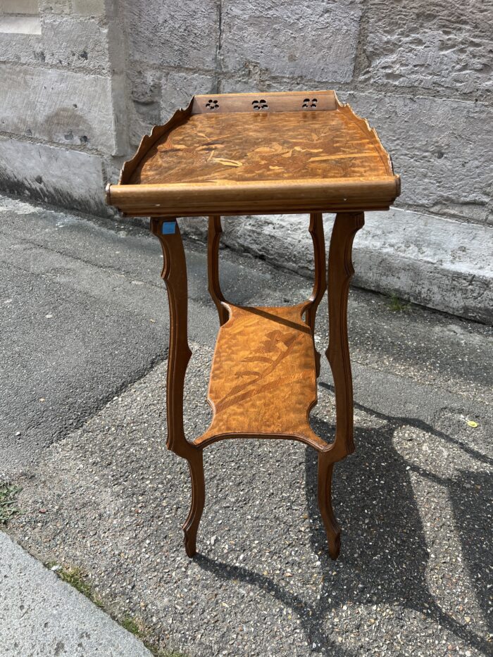 Table à thé à deux plateaux en bois de placage d'époque art Nouveau, signé Émile Gallé – Image 12