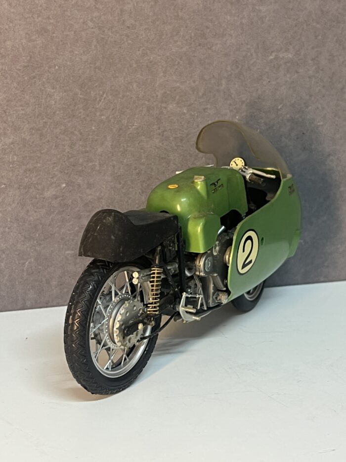 Protar 1/9 Moto Guzzi Grand Prix 500 cc. - 8 Cylindres, Champion d'Italie 1957
