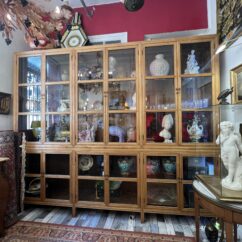 Magnifique et exceptionnelle grande vitrine bibliothèque en bois exotique, 12 portes vitrées, 2.5 x 3 m