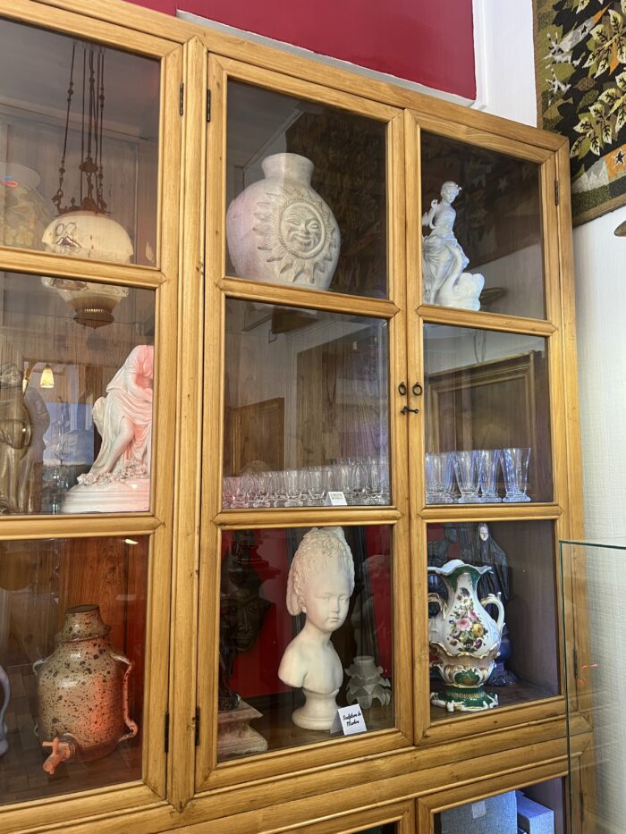 Magnifique et exceptionnelle grande vitrine bibliothèque en bois exotique, 12 portes vitrées, 2.5 x 3 m