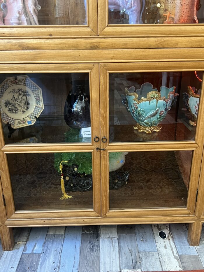 Magnifique et exceptionnelle grande vitrine bibliothèque en bois exotique, 12 portes vitrées, 2.5 x 3 m