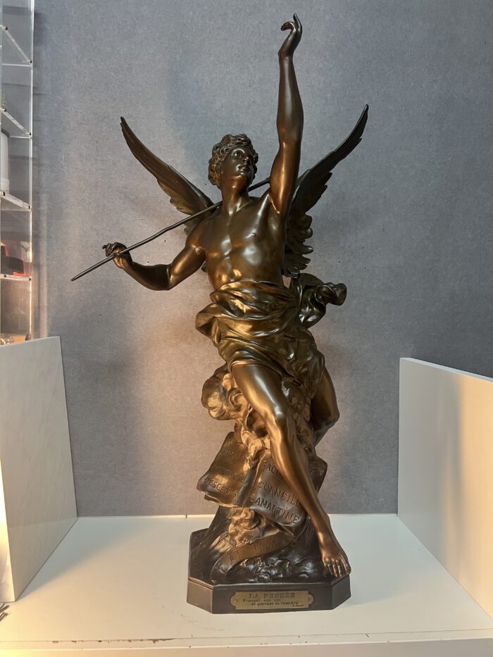 Impressionnante sculpture allégorique en bronze à patine chocolat, signée Émile-Louis Picault (1833-1915)