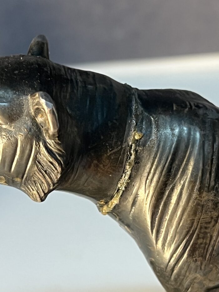Hippolyte Moreau (1832-1926),sculpteur Français, joli serre livre art déco en régule patiné gris