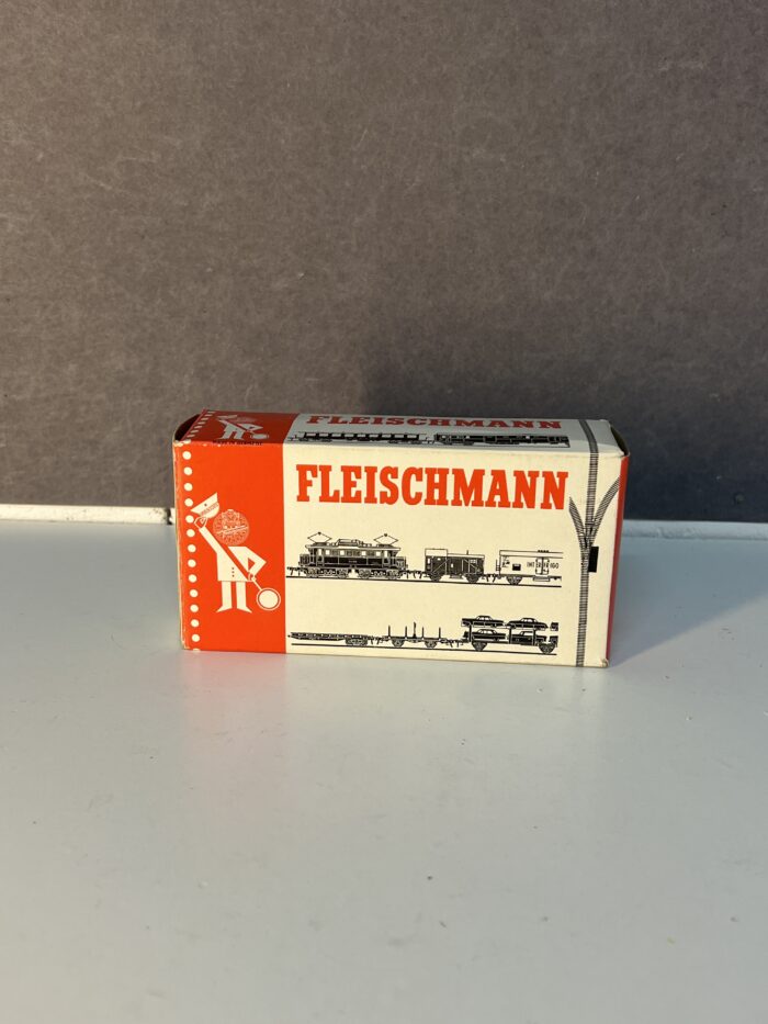 FLEISCHMANN 5050, fourgon postal à guérite DB