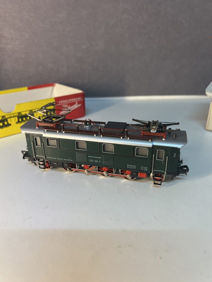 Fleischmann H0 1632 Locomotive Électrique BR132 101-7 De DB