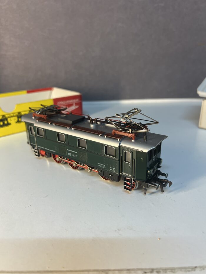 Fleischmann H0 1632 Locomotive Électrique BR132 101-7 De DB
